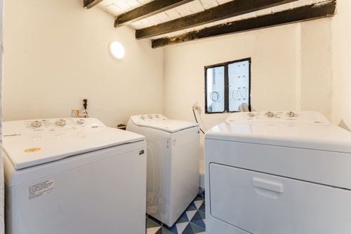 VH | Great Roma House | Rooftop & Gym | 236 19 Virtual Homes