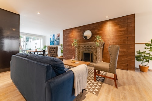 VH | Great House Polanco | Parking & Backyard | 18 20 Virtual Homes