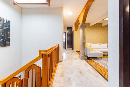 VH | Great House Polanco | Parking & Backyard | 18 32 Virtual Homes
