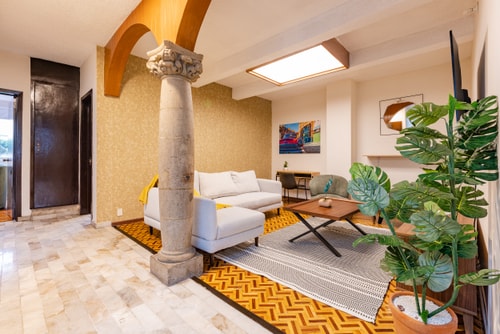 VH | Great House Polanco | Parking & Backyard | 18 35 Virtual Homes
