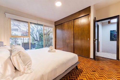 VH | Great House Polanco | Parking & Backyard | 18 41 Virtual Homes