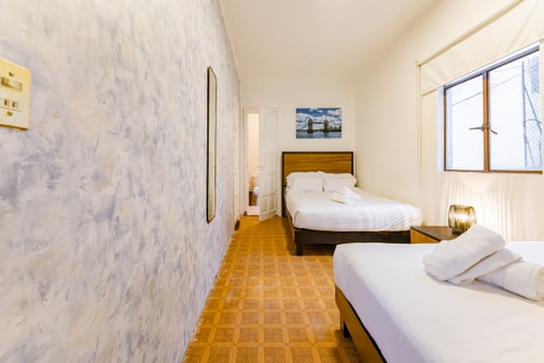 VH | Great House Polanco | Parking & Backyard | 18 60 Virtual Homes