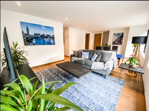 VH | Spacious Apt 4BR + gym + wifi | Polanco | 99 0 Virtual Homes