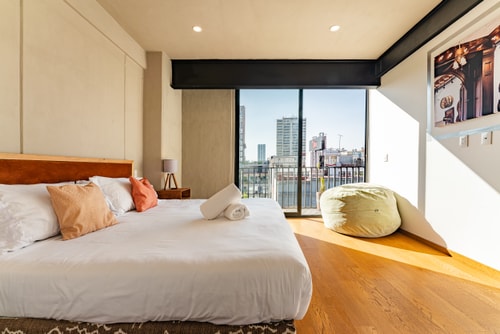 VH | Flat comfy beds + smart TV + wifi | 89 31 Virtual Homes
