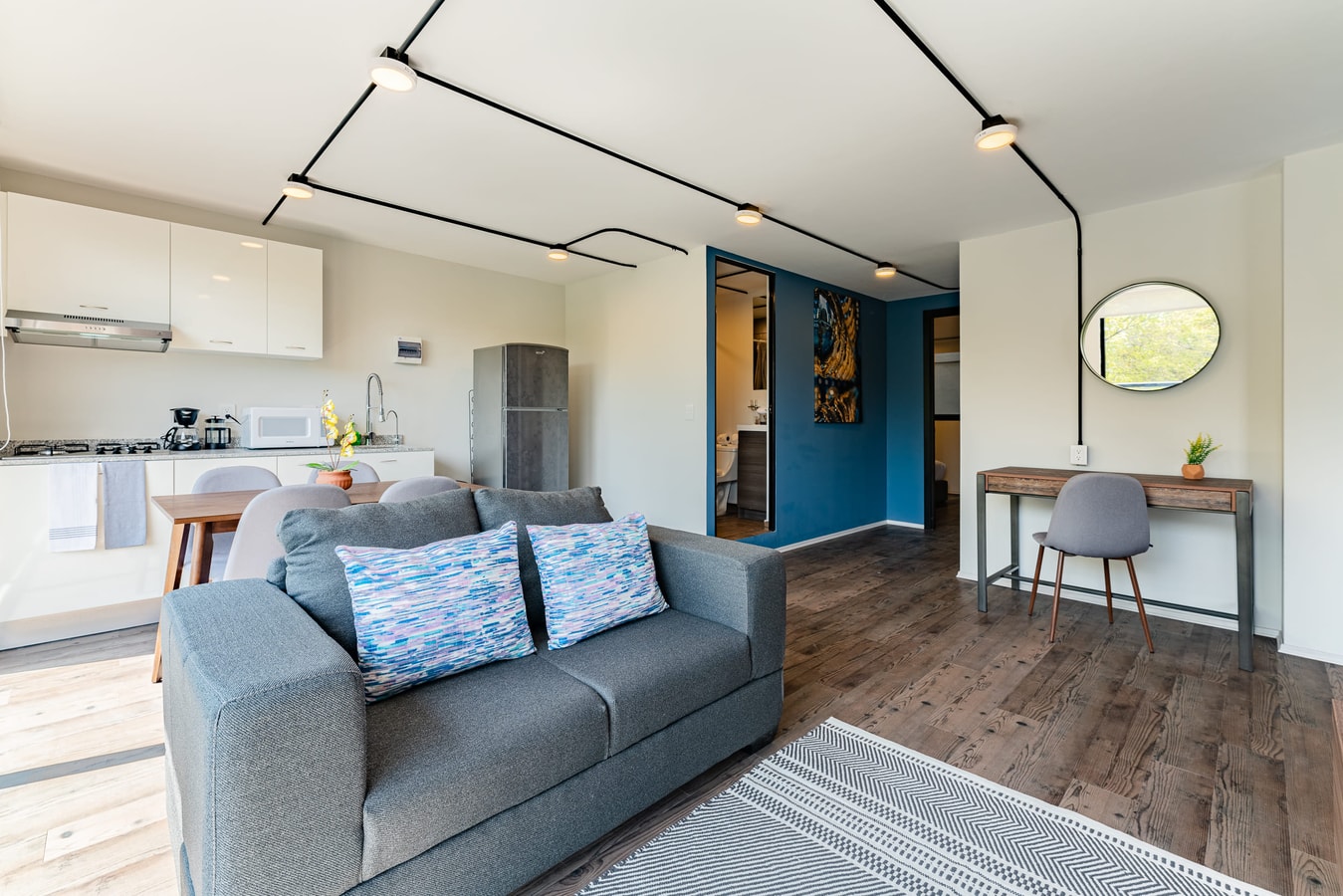 VH | Condesa | 2 BR Apt & Balcony + Gym | 256 Virtual Homes