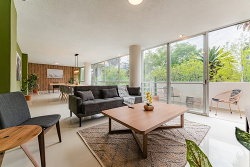 VH | Condesa Apt | Balcony + Parking | 194 1 Virtual Homes