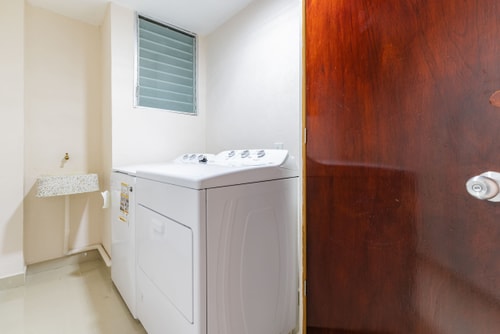 VH | Condesa Apt | Balcony + Parking | 194 34 Virtual Homes