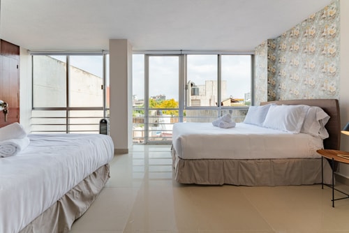 VH | Condesa Apt | Balcony + Parking | 194 40 Virtual Homes