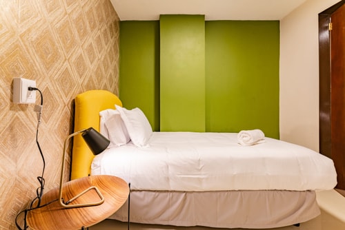 VH | Condesa Apt | Balcony + Parking | 194 50 Virtual Homes