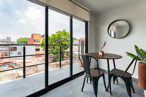 VH | Comfy Apt con balcón | Sta Ma la Ribera | 278 5 Virtual Homes