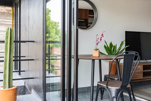 VH | Comfy Apt con balcón | Sta Ma la Ribera | 278 14 Virtual Homes
