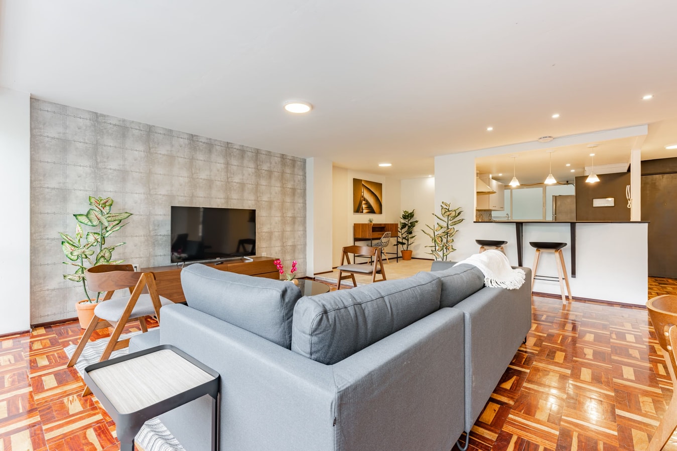 VH | Condesa Apt near Parks | wifi & balcony | 69 Virtual Homes