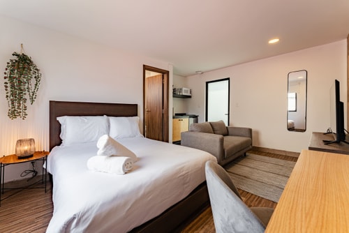 VH | Great Roma House | Rooftop & Gym | 236 37 Virtual Homes