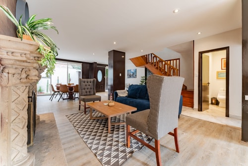 VH | Great House Polanco | Parking & Backyard | 18 1 Virtual Homes