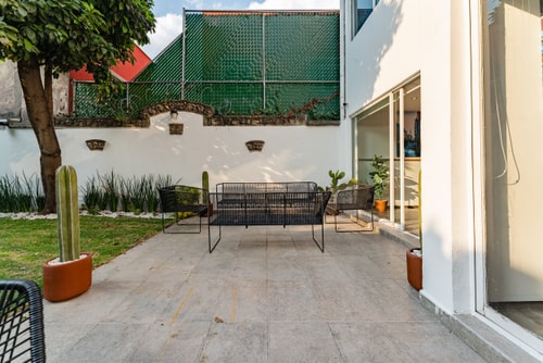 VH | Great House Polanco | Parking & Backyard | 18 11 Virtual Homes