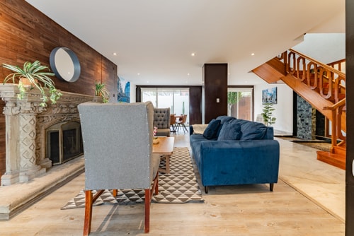 VH | Great House Polanco | Parking & Backyard | 18 17 Virtual Homes
