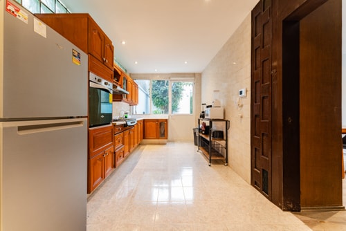 VH | Great House Polanco | Parking & Backyard | 18 26 Virtual Homes
