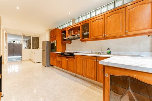 VH | Great House Polanco | Parking & Backyard | 18 28 Virtual Homes