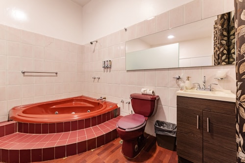VH | Great House Polanco | Parking & Backyard | 18 60 Virtual Homes