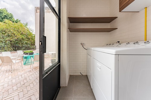 VH | Near Reforma private suite +Laundry | 192 12 Virtual Homes