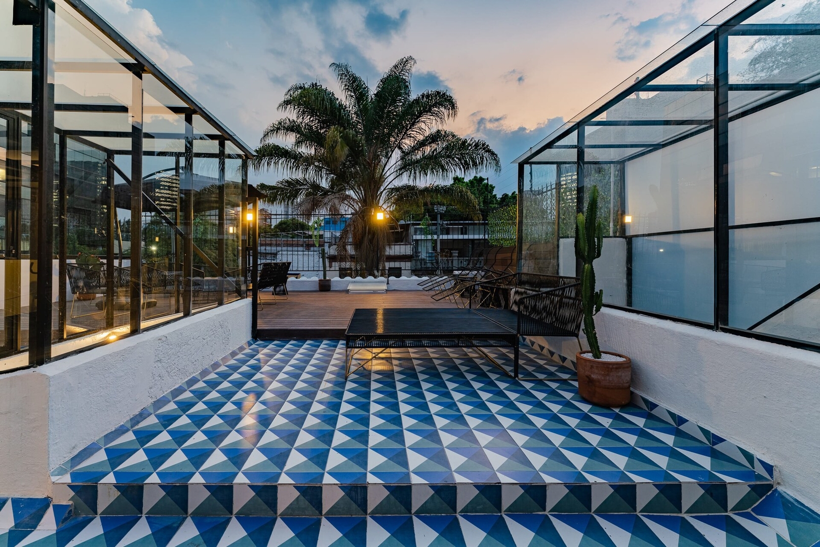 Gran Casa en corazón de la Roma + Rooftop | VH236 Virtual Homes