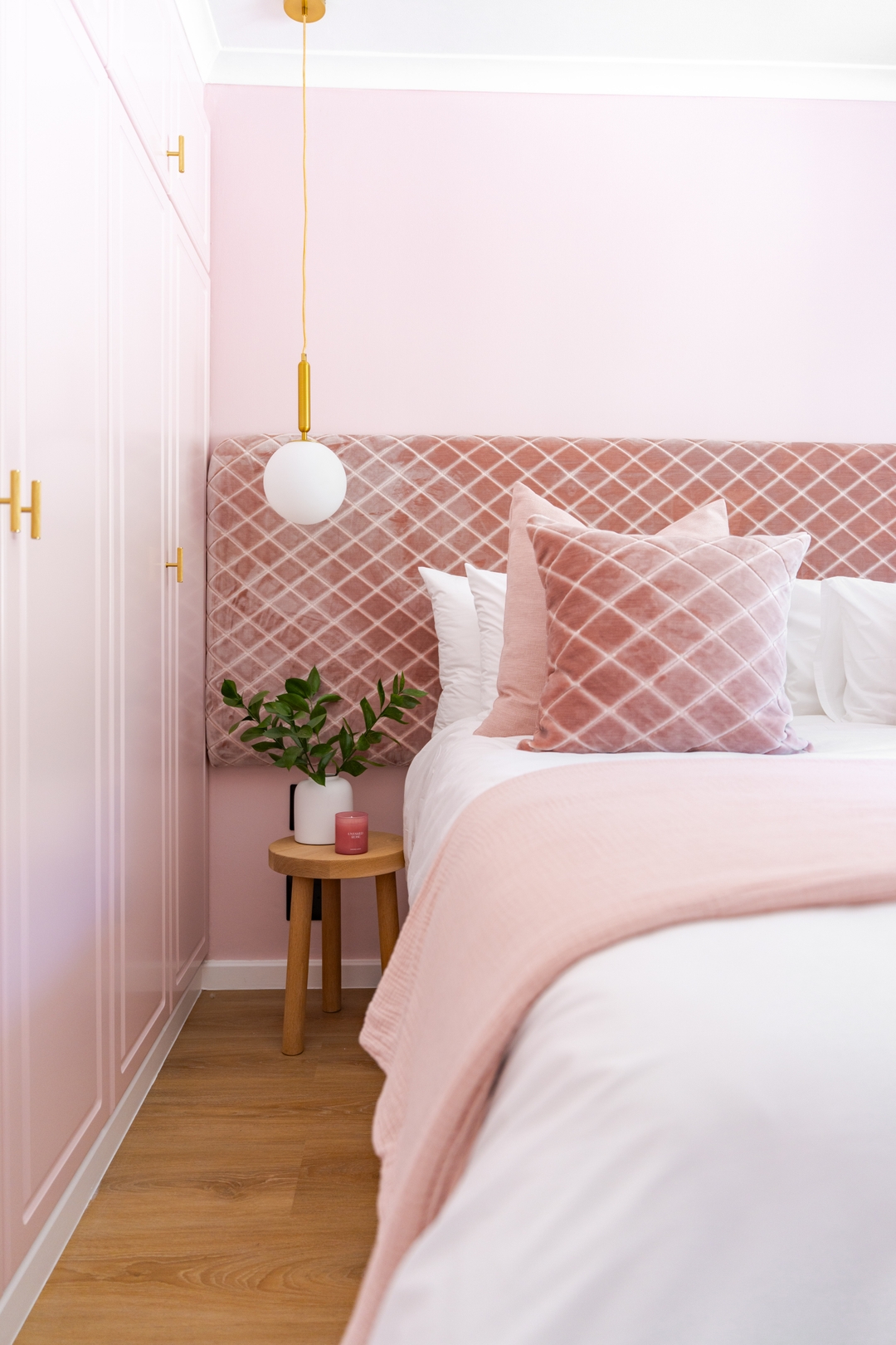 Camps Bay Villa with breathtaking mountain views