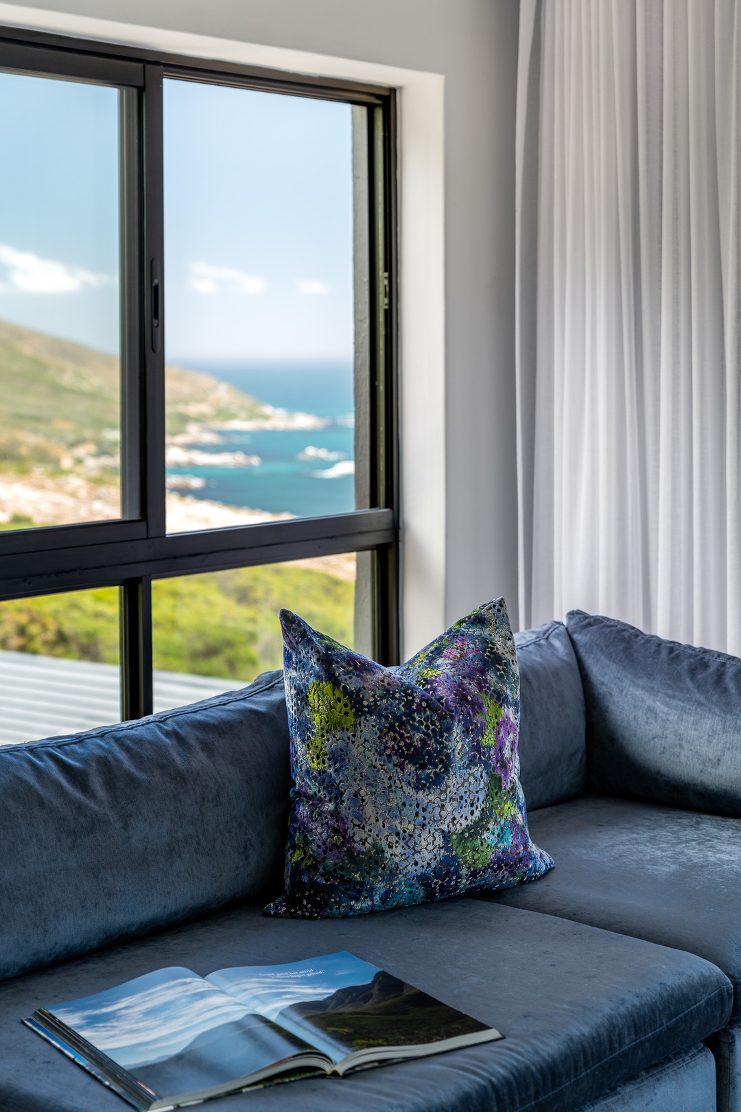 Camps Bay Villa | Ocean Views | Pool, Jacuzzi, Gym