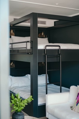 Stylish 29th-Floor Studio with Stunning Views 15 Lykke Living