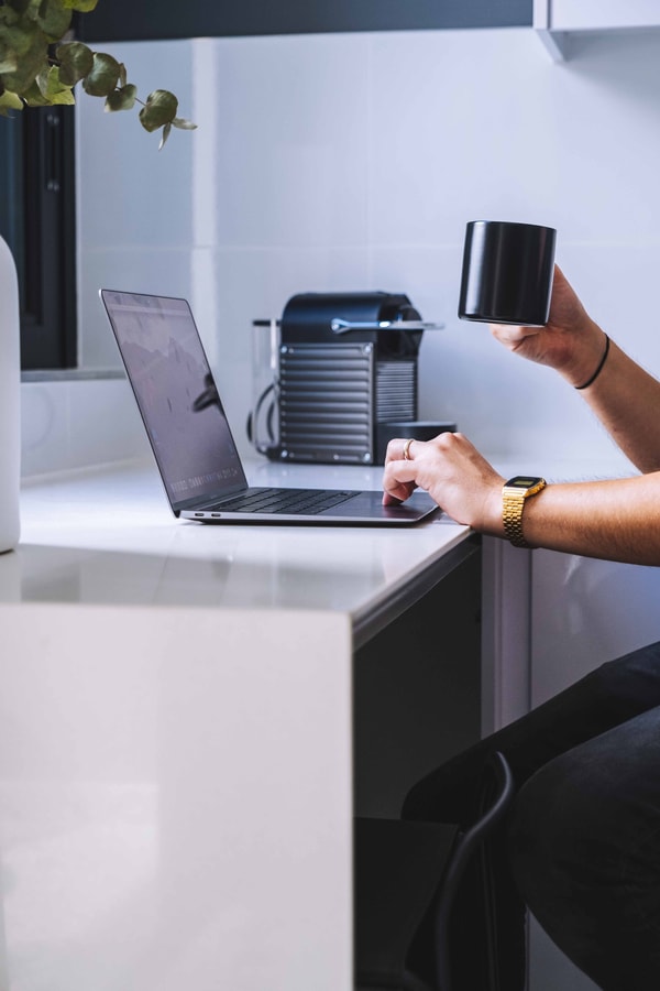 Stylish 1 bedroom, private balcony & stunning view