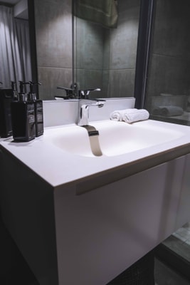 Stylish 1 bedroom, private balcony & stunning view 25 Lykke Living