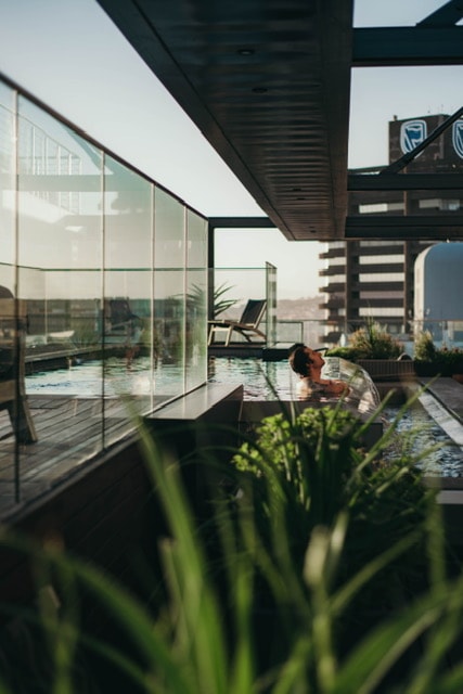 Stylish 29th-Floor Studio with Stunning Views