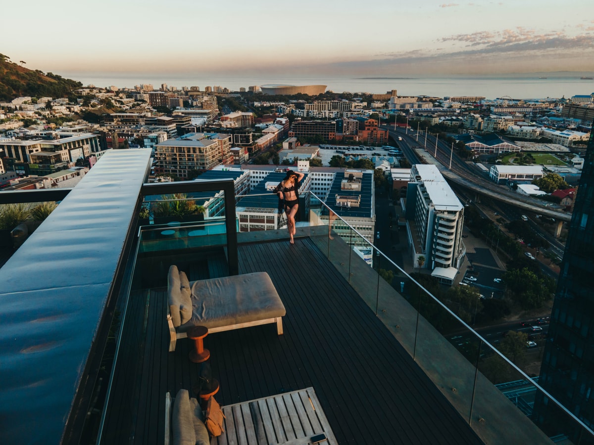 Stylish 29th-Floor Studio with Stunning Views