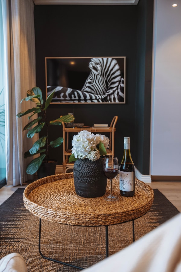 Stylish 29th-Floor Studio with Stunning Views