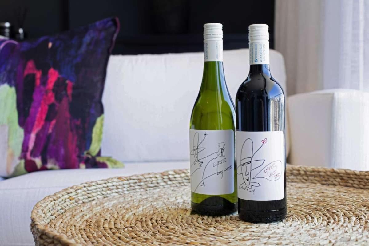 Stylish 29th-Floor Studio with Stunning Views