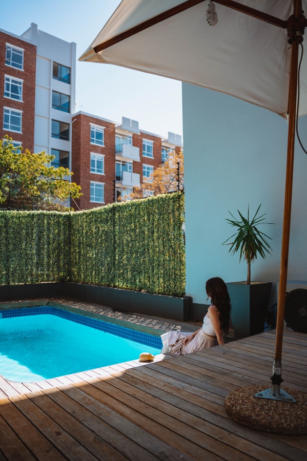 Chic two bedroom apartment - heart of Green Point