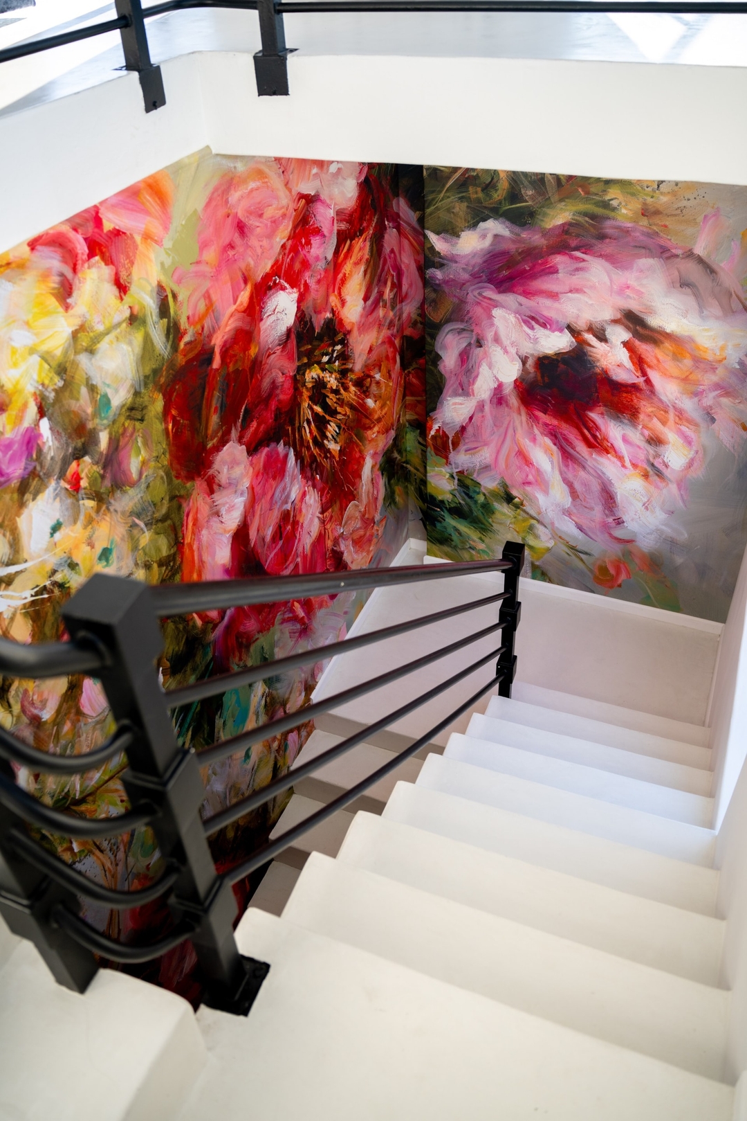 Camps Bay Villa | Ocean Views | Pool, Jacuzzi, Gym