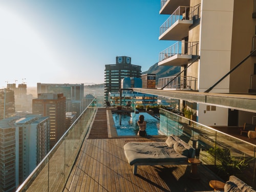 Stylish 1 bedroom, private balcony & stunning view 3 Lykke Living