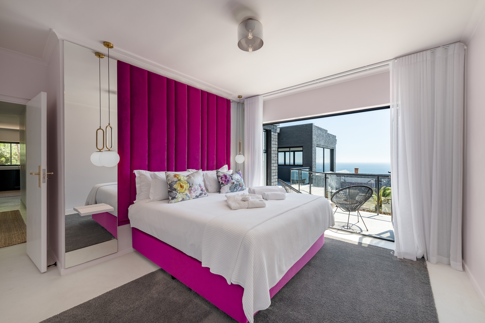 Camps Bay Villa | Ocean Views | Pool, Jacuzzi, Gym