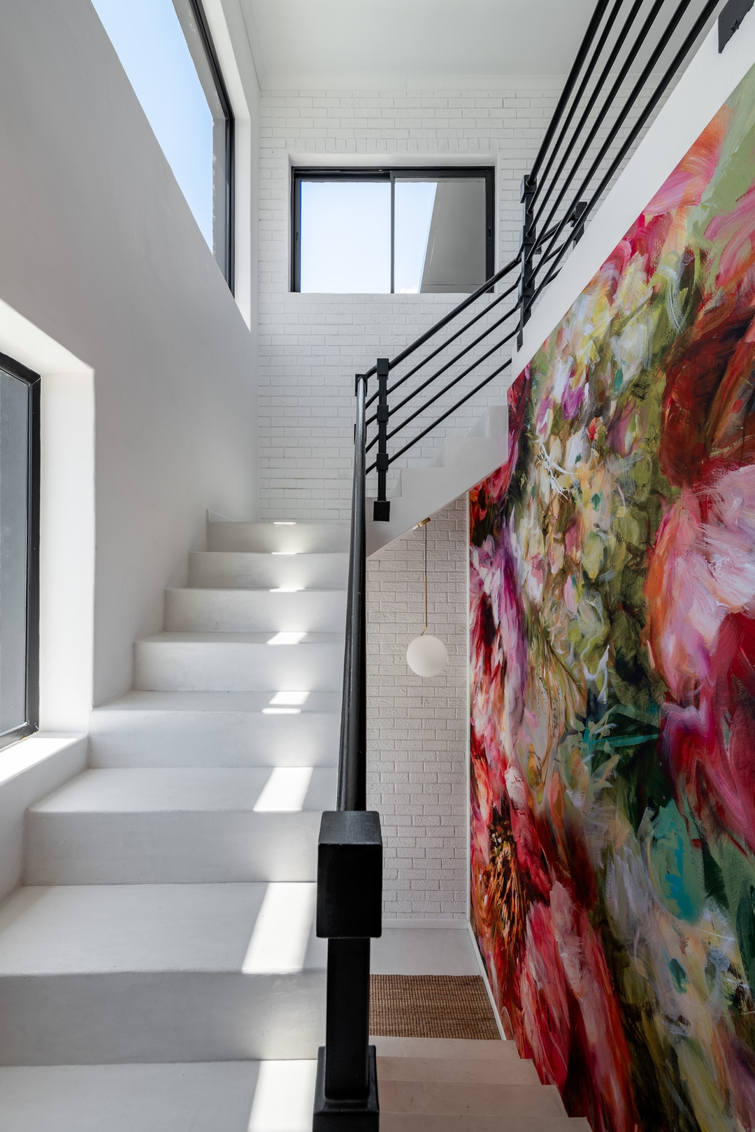 Camps Bay Villa | Ocean Views | Pool, Jacuzzi, Gym