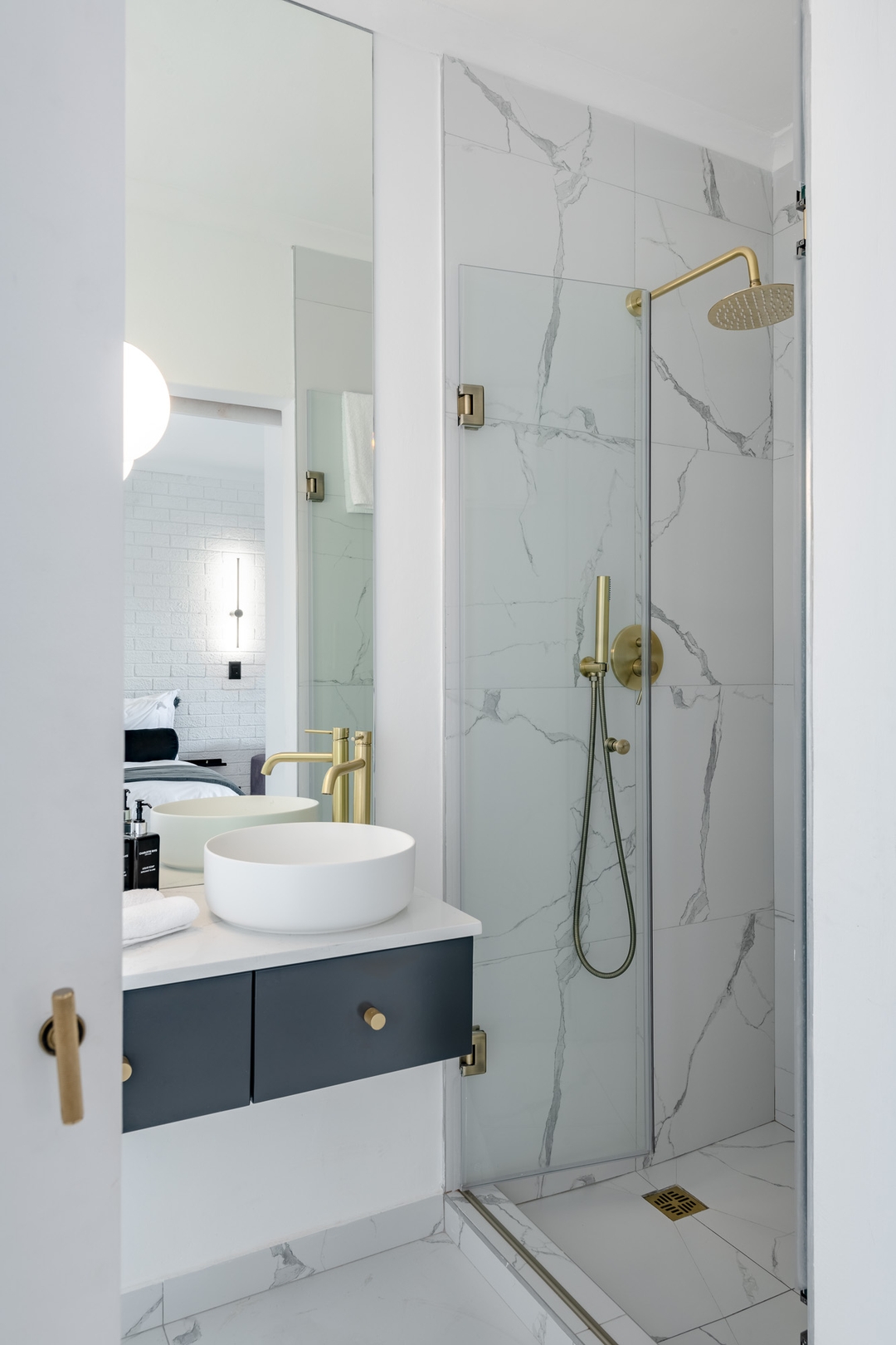 Camps Bay Villa | Ocean Views | Pool, Jacuzzi, Gym