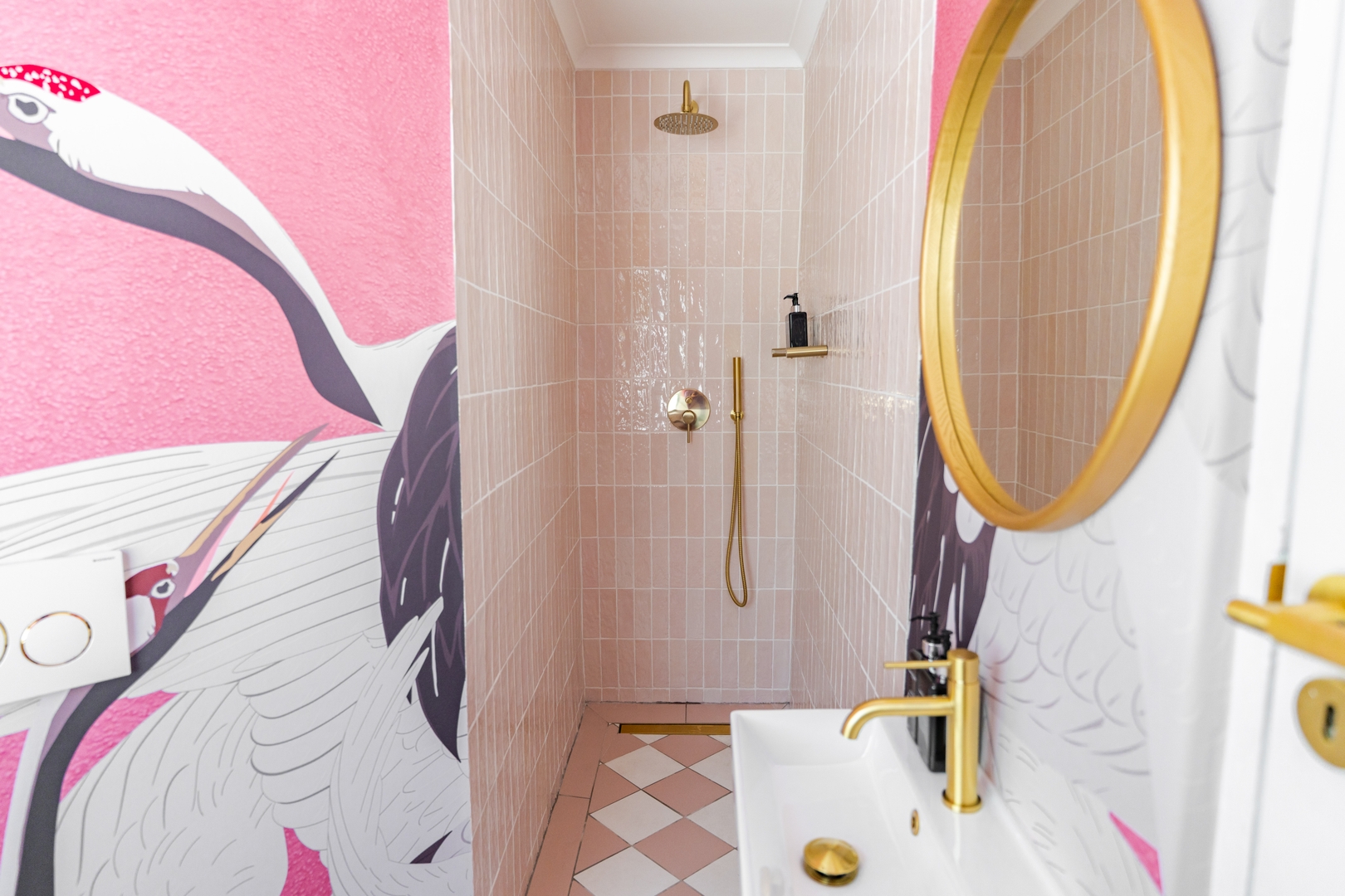 Camps Bay Villa with breathtaking mountain views