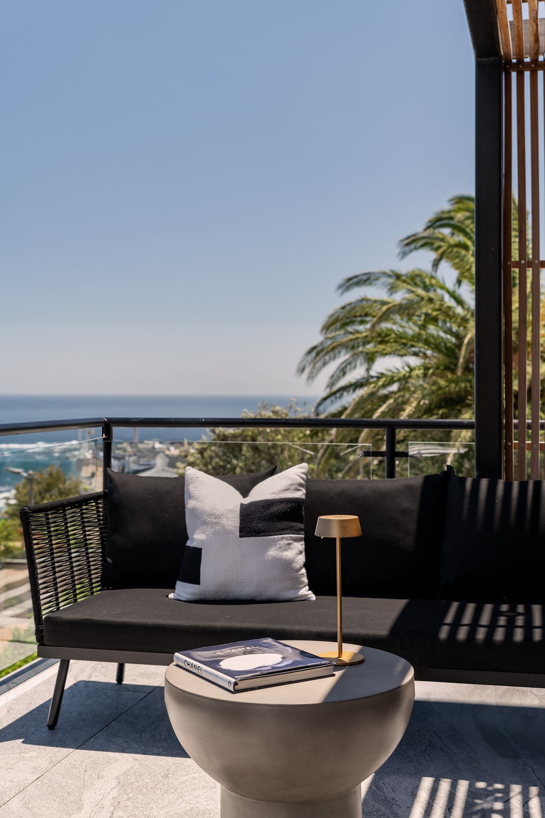 Camps Bay Villa | Ocean Views | Pool, Jacuzzi, Gym