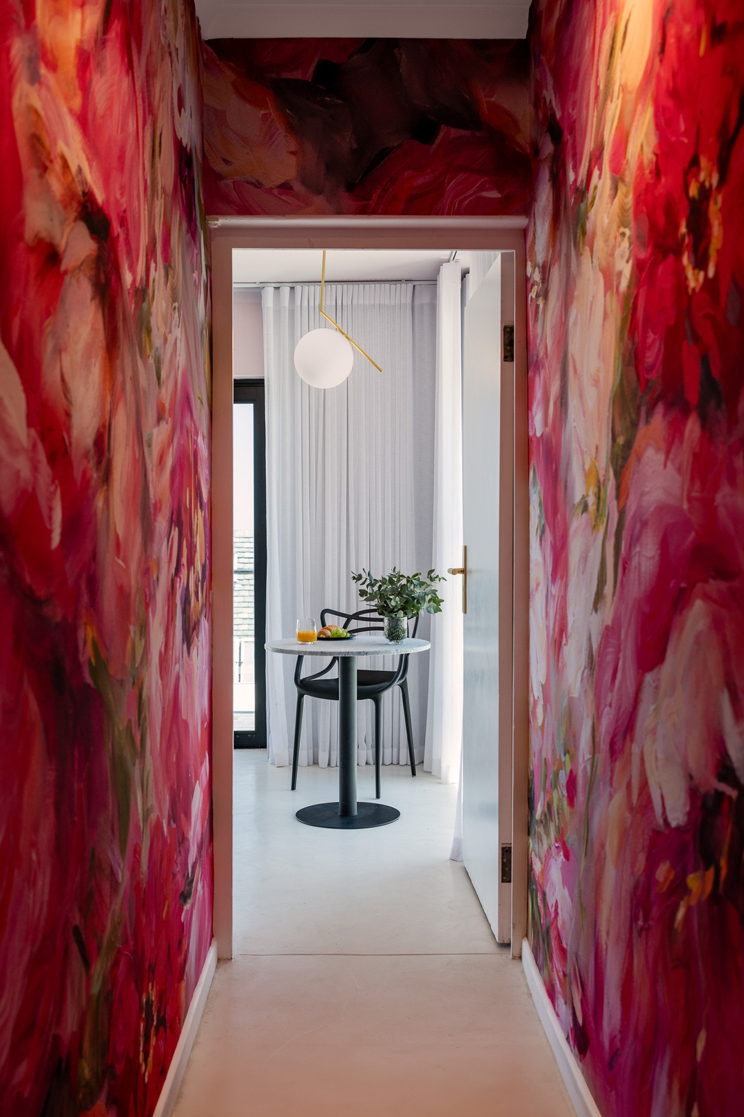 Camps Bay Villa | Ocean Views | Pool, Jacuzzi, Gym