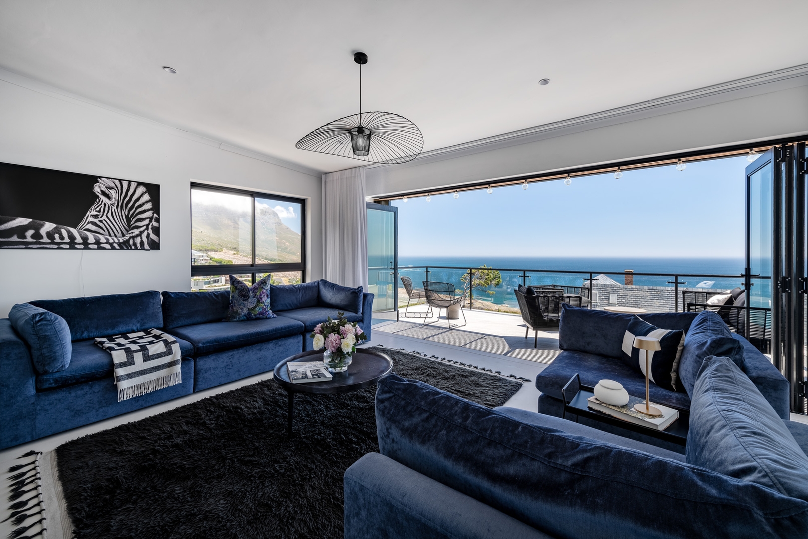 Camps Bay Villa | Ocean Views | Pool, Jacuzzi, Gym