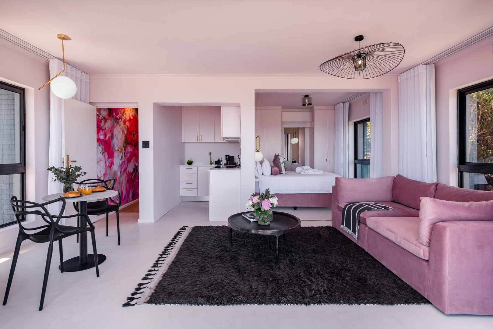 Camps Bay Villa | Ocean Views | Pool, Jacuzzi, Gym