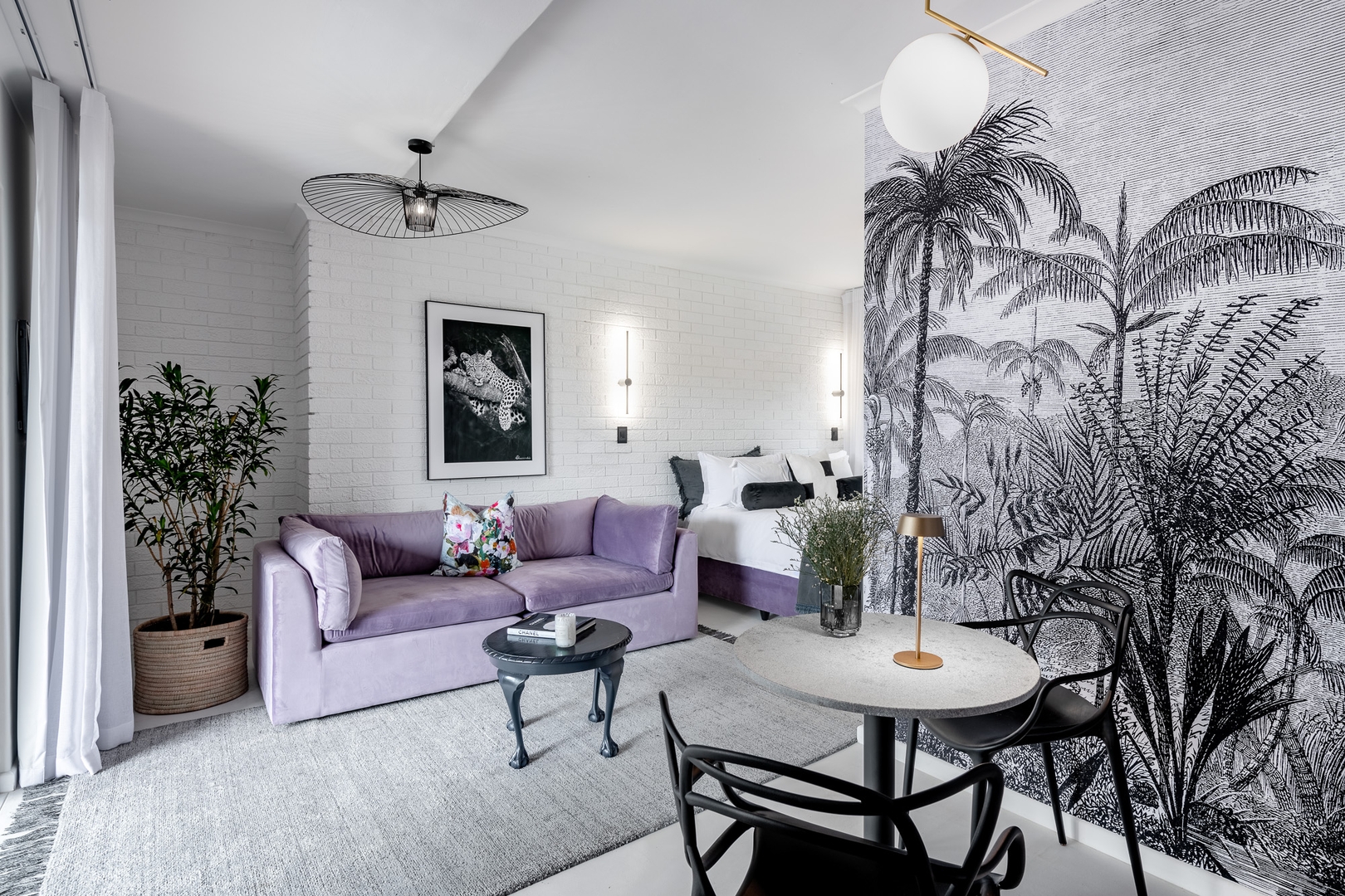 Camps Bay Villa | Ocean Views | Pool, Jacuzzi, Gym