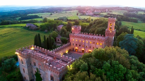 Idyllic Tuscan Estate for Holiday Rentals