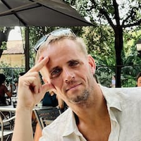 Péter