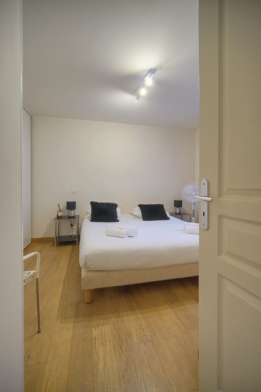 Immogroom - Close to the beach and the palais - AC 17 ImmoGroom