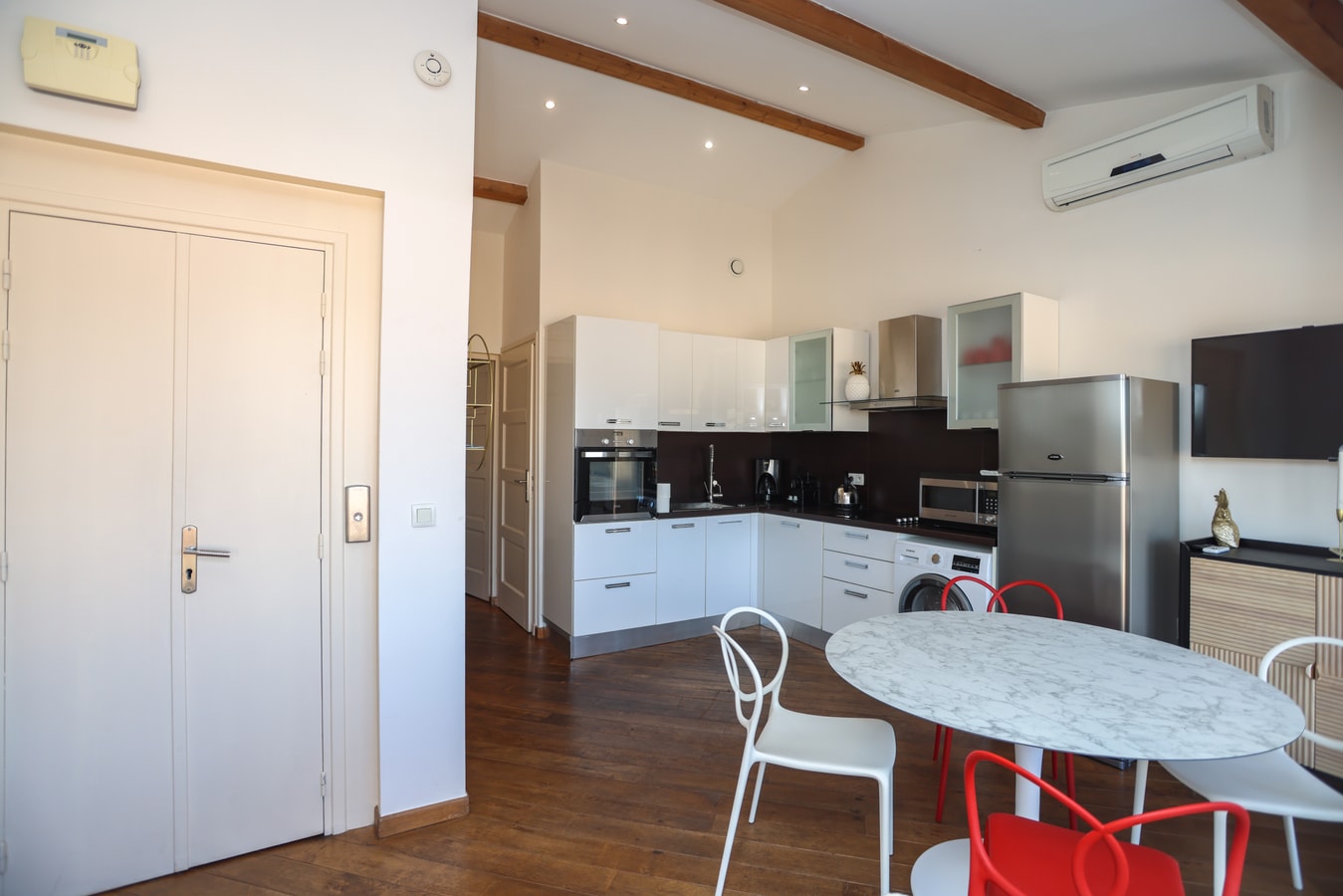 Immogroom - Charming building in Suquet 25 Upstays